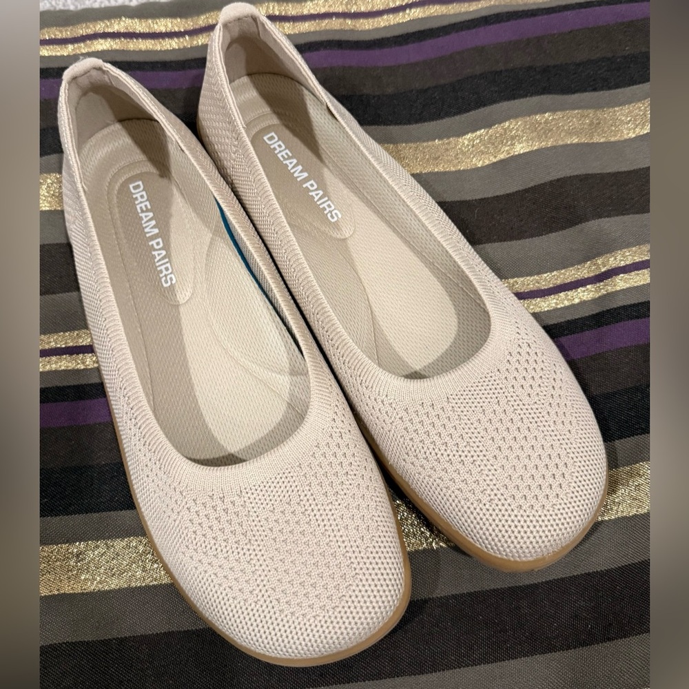 Dream Pairs Women's Light Beige Knit Flats